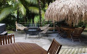 Logement 4 A 6 Personnes Avec Jacuzzi